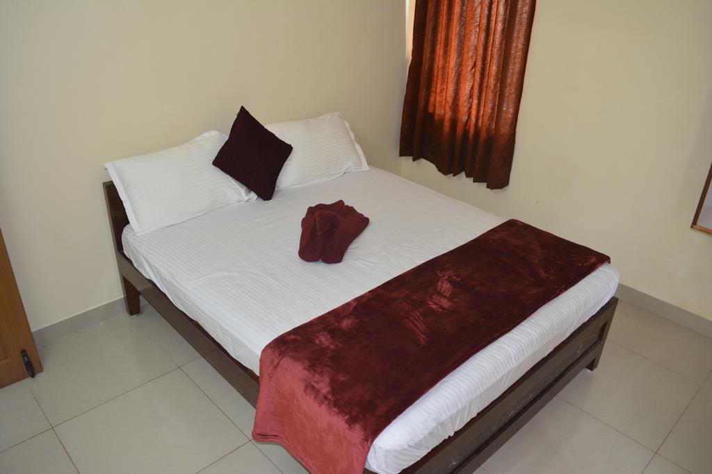 JP Nivaas Guest House Mayiladuthurai Extérieur photo
